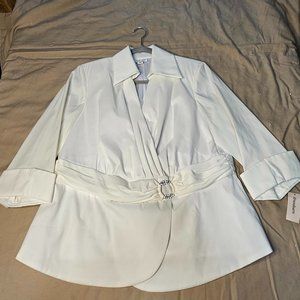Dressbarn White Fitted Formal Fancy Top NWT Size 16 W